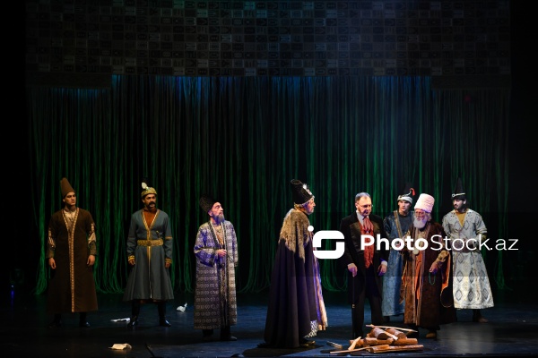 Azərbaycan Dövlət Akademik Milli Dram Teatrında keçirilən "Baş" tamaşasının premyerası