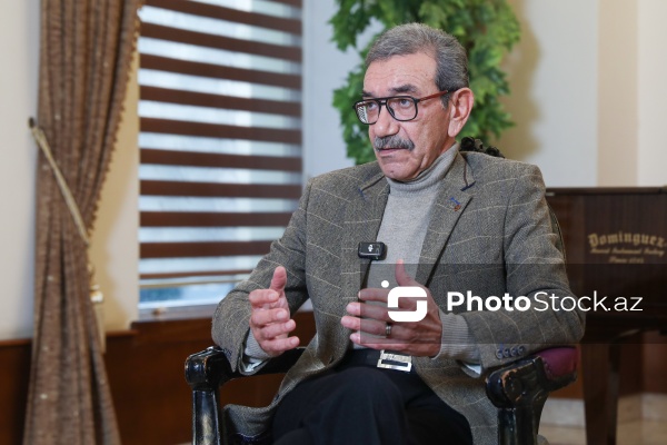 Azərbaycan Dövlət Akademik Rus Dram Teatrının aktyoru, Xalq artisti Məbud Məhərrəmov