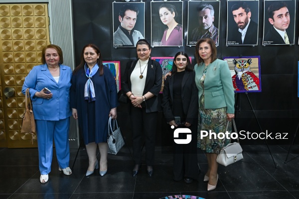 Gənc Tamaşaçılar Teatrında səhnələşdirilmiş "Cehiz sandığı" tamaşası