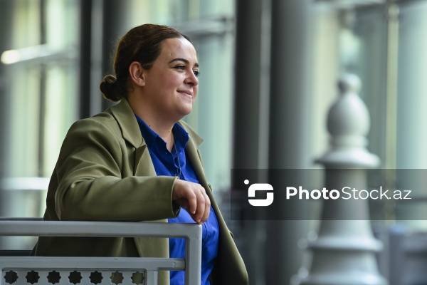 Gənc Tamaşaçılar Teatrının rejissoru Ayla Osmanova