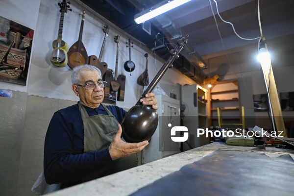 Milli musiqi alətlərinə yenidən həyat verən Məmmədəli Məmmədov