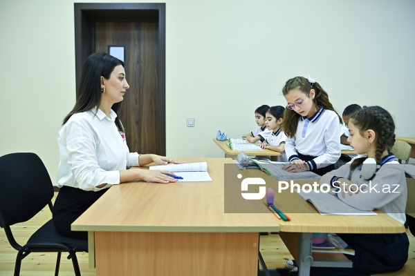 Azərbaycan Milli Konservatoriyasının nəzdində fəaliyyət göstərən İncəsənət Gimnaziyası