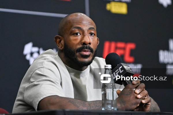 UFC iştirakçılarının Bakıda baş tutan mətbuat konfransı