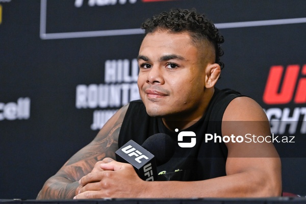 UFC iştirakçılarının Bakıda baş tutan mətbuat konfransı