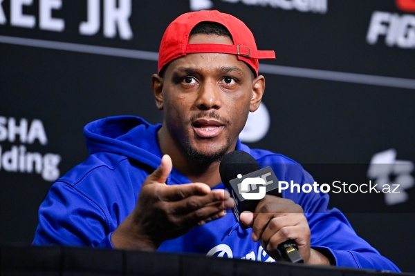 UFC iştirakçılarının Bakıda baş tutan mətbuat konfransı