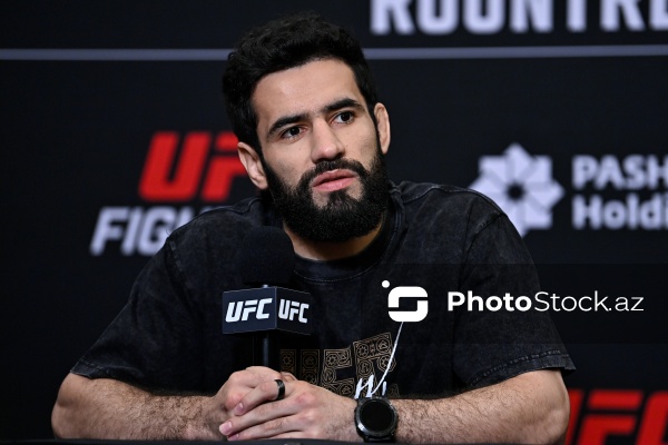 UFC iştirakçılarının Bakıda baş tutan mətbuat konfransı