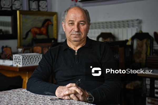 Azərbaycan Rəssamlar İttifaqının üzvü olan oymaçı Azər Əsədov