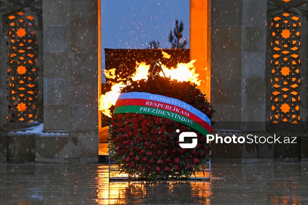 Qanlı 20 Yanvar faciəsindən 36 il ötür: Azərbaycan xalqı şəhidlərinin xatirəsini yad edir