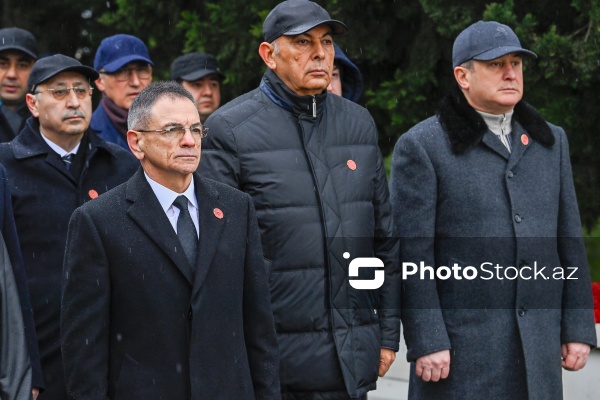 Qanlı 20 Yanvar faciəsindən 36 il ötür: Azərbaycan xalqı şəhidlərinin xatirəsini yad edir