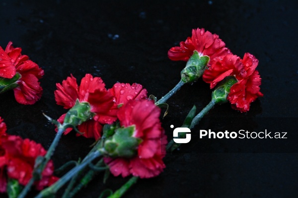 Qanlı 20 Yanvar faciəsindən 36 il ötür: Azərbaycan xalqı şəhidlərinin xatirəsini yad edir