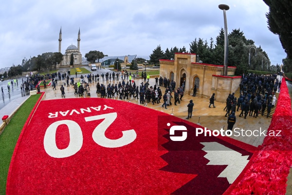 Qanlı 20 Yanvar faciəsindən 36 il ötür: Azərbaycan xalqı şəhidlərinin xatirəsini yad edir