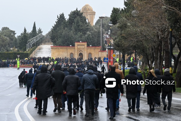 Qanlı 20 Yanvar faciəsindən 36 il ötür: Azərbaycan xalqı şəhidlərinin xatirəsini yad edir