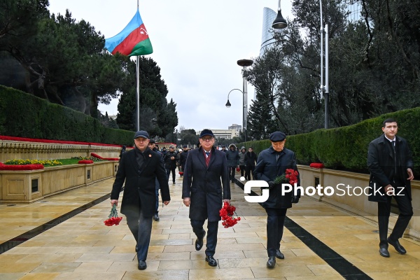 Qanlı 20 Yanvar faciəsindən 36 il ötür: Azərbaycan xalqı şəhidlərinin xatirəsini yad edir