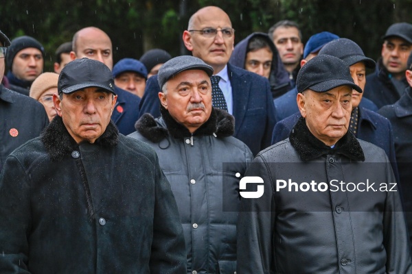 Qanlı 20 Yanvar faciəsindən 36 il ötür: Azərbaycan xalqı şəhidlərinin xatirəsini yad edir