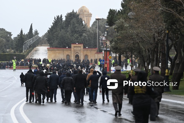 Qanlı 20 Yanvar faciəsindən 36 il ötür: Azərbaycan xalqı şəhidlərinin xatirəsini yad edir