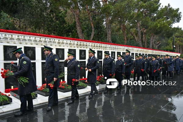 Qanlı 20 Yanvar faciəsindən 36 il ötür: Azərbaycan xalqı şəhidlərinin xatirəsini yad edir