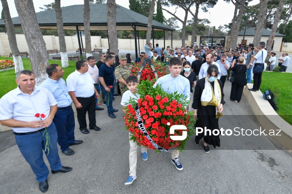 Azərbaycan xalqı qəhrəmanlarını anır