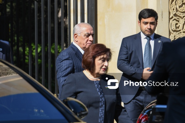 Ümummilli lider Heydər Əliyevin xatirəsi anılır