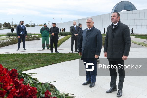 27 Sentyabr - Anım Günü ilə əlaqədar Zəfər parkına ziyarət
