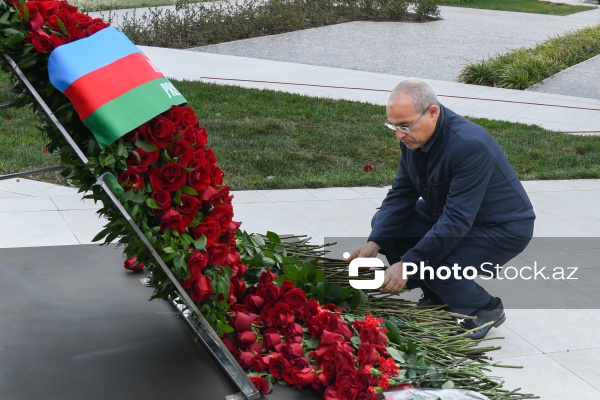 27 Sentyabr - Anım Günü ilə əlaqədar Zəfər parkına ziyarət
