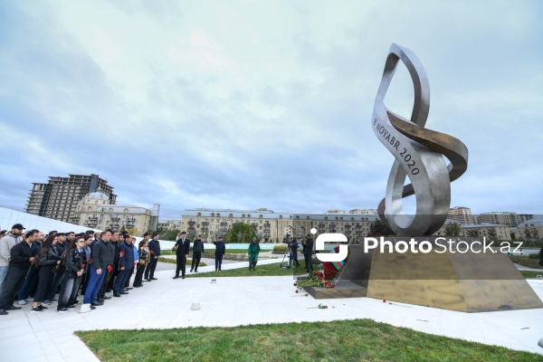27 Sentyabr - Anım Günü ilə əlaqədar Zəfər parkına ziyarət