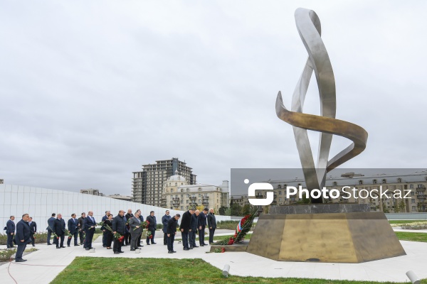 27 Sentyabr - Anım Günü ilə əlaqədar Zəfər parkına ziyarət