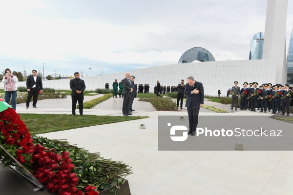 27 Sentyabr - Anım Günü ilə əlaqədar Zəfər parkına ziyarət