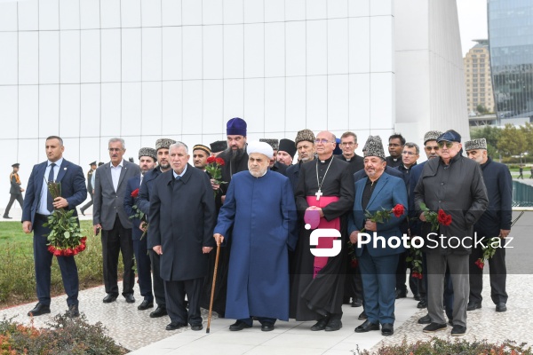 27 Sentyabr - Anım Günü ilə əlaqədar Zəfər parkına ziyarət