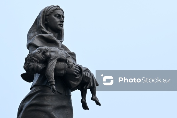 "Ana harayı" abidəsi