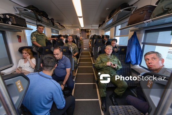 Azərbaycanda akkreditə olunmuş diplomatlar Ağdamdan Bakıya sürət qatarı ilə qayıdırlar