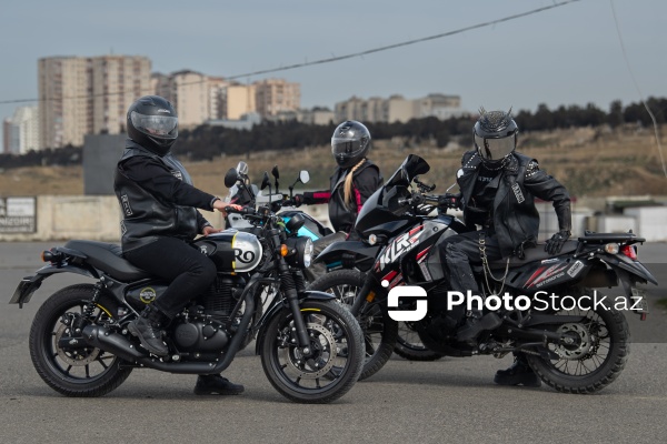 Motosikletçi qadınlar: Evelin Mustafa Abbasova və Natəvan Xanməmmədli