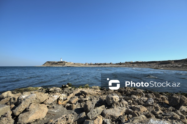 Abşeron yarımadasının cənub hissəsində yerləşən Nargin adası