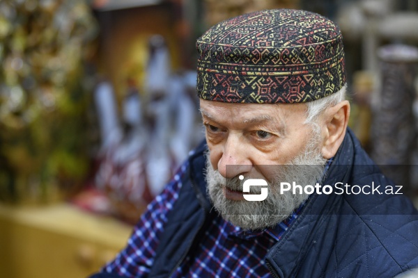 Azərbaycanın məşhur keramikaçısı, qrafika rəssamı və nəqqaşı Mir Teymur Məmmədov