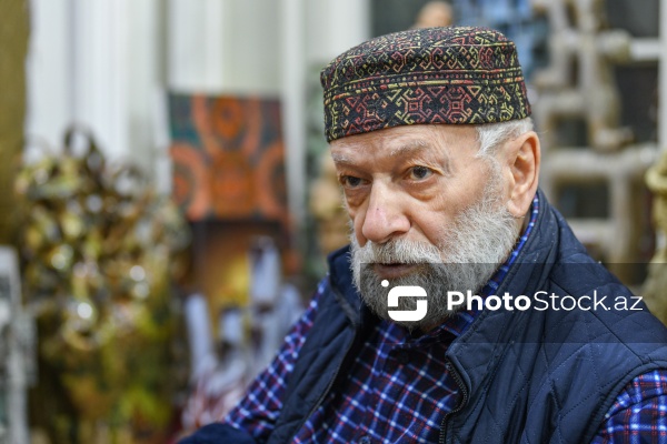 Azərbaycanın məşhur keramikaçısı, qrafika rəssamı və nəqqaşı Mir Teymur Məmmədov