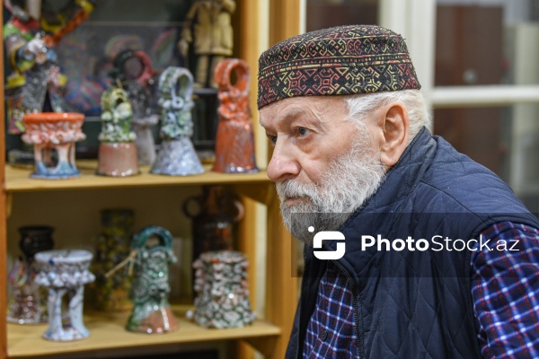 Azərbaycanın məşhur keramikaçısı, qrafika rəssamı və nəqqaşı Mir Teymur Məmmədov