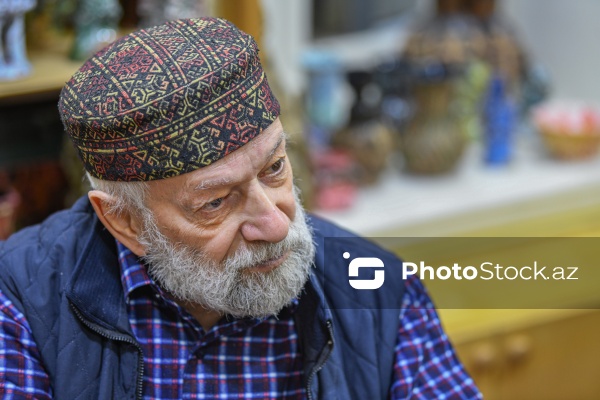 Azərbaycanın məşhur keramikaçısı, qrafika rəssamı və nəqqaşı Mir Teymur Məmmədov