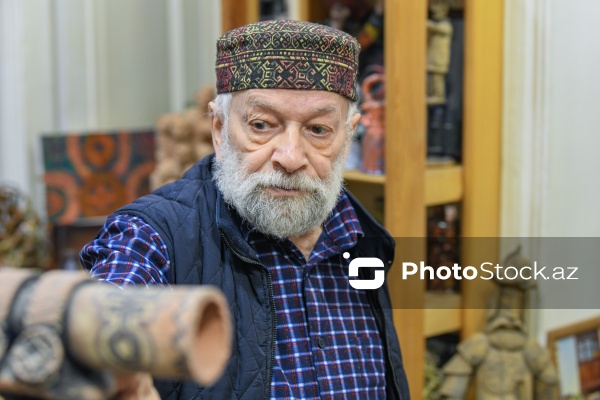 Azərbaycanın məşhur keramikaçısı, qrafika rəssamı və nəqqaşı Mir Teymur Məmmədov