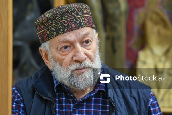 Azərbaycanın məşhur keramikaçısı, qrafika rəssamı və nəqqaşı Mir Teymur Məmmədov