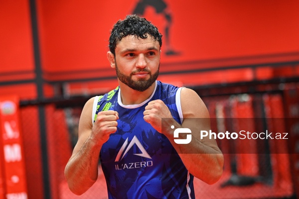 Azərbaycanın MMA döyüşçüsü, "Rizin" çempionu Vüqar Kərəmov