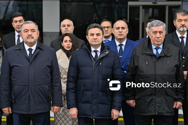 Bakı aeroportunda təyyarə qəzasında həlak olmuş şəxslərin xatirəsi yad edilib