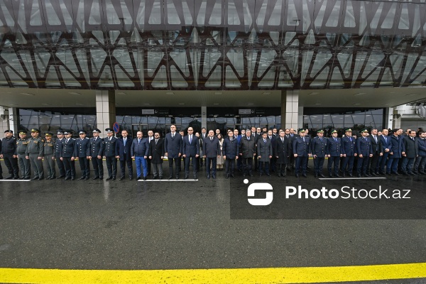 Bakı aeroportunda təyyarə qəzasında həlak olmuş şəxslərin xatirəsi yad edilib
