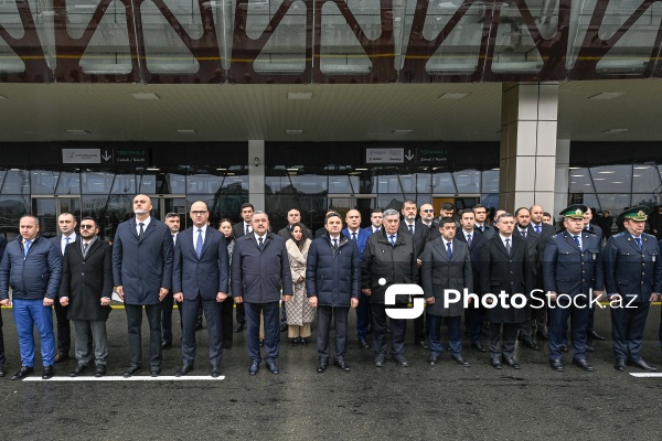 Bakı aeroportunda təyyarə qəzasında həlak olmuş şəxslərin xatirəsi yad edilib