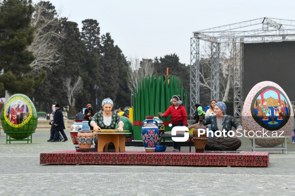 Bakı bulvarı Novruz bayramına hazırdır