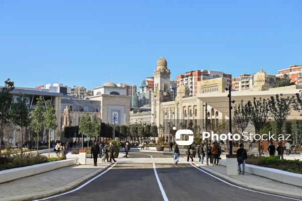 Bakı Dəmiryol Vağzalının və “28 May” stansiyasının qarşısında aparılmış abadlıq işləri