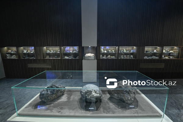 Bakı Dövlət Universitetinin Faydalı qazıntılar muzeyi