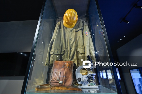 Bakı Dövlət Universitetinin Faydalı qazıntılar muzeyi