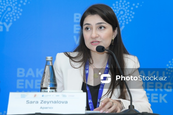 Sara Zeynalova - Bakı Enerji Həftəsi və "TransLogistika Caspian" sərgisinə həsr olunmuş mətbuat konfransında