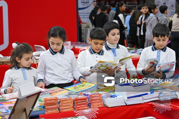 Bakı İdman Sarayında keçirilən kitab sərgisi