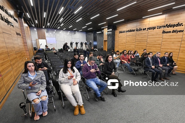 Ətraf mühit, sosial və korporativ idarəetmə üzrə milli standartların qəbulu ilə bağlı brifinq