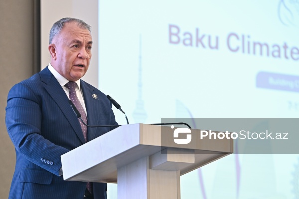 Bakı Konqres Mərkəzində keçirilən IV İqlim Həftəsinin ikinci günü